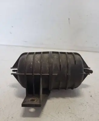 BMW 3 E90 E91 Vacuum air tank 2247620