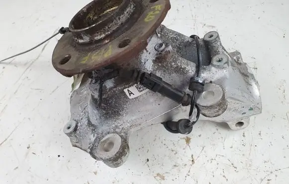 BMW 1 F20 F21 Front wheel hub spindle knuckle 6792285
