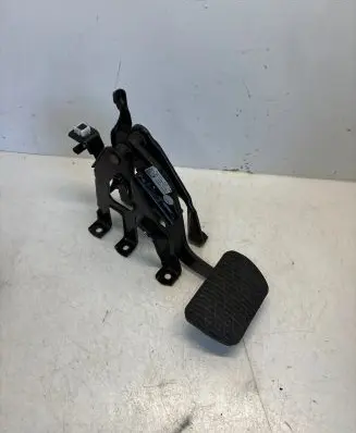 Mercedes-Benz Sprinter W907 W910 Brake pedal A9102900100