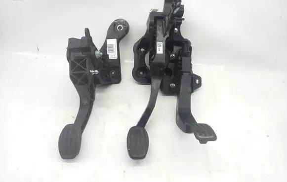 Opel Corsa F Pedal assembly brak