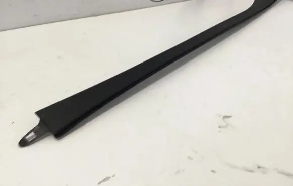 Mercedes-Benz GLC C254 Windshield trim A2546905403