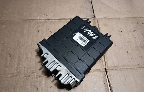 Audi A6 S6 C4 4A Engine control unit/module 028906021J 0281001258