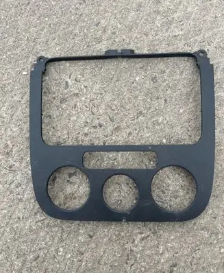 Volkswagen Golf V Other interior part 1K0858071