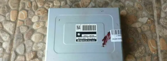 Subaru Impreza I Engine control unit/module 22611AA790