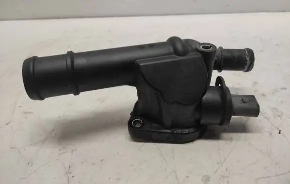 Audi A4 S4 B7 8E 8H Engine coolant pipe/hose 03G121132B