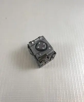Toyota RAV 4 (XA50) Wing mirror switch 9312P16 183930