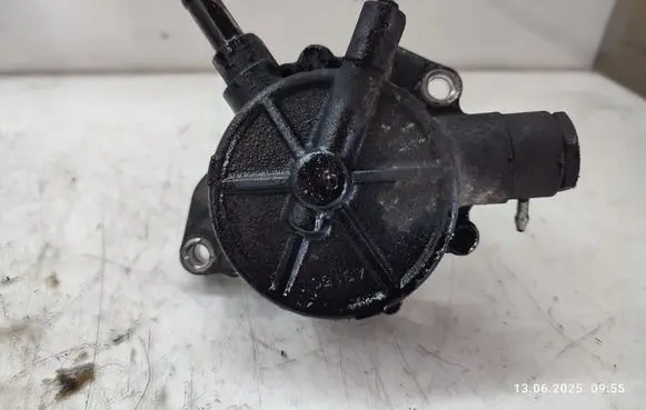 Mitsubishi L200 Vacuum pump 2020A016