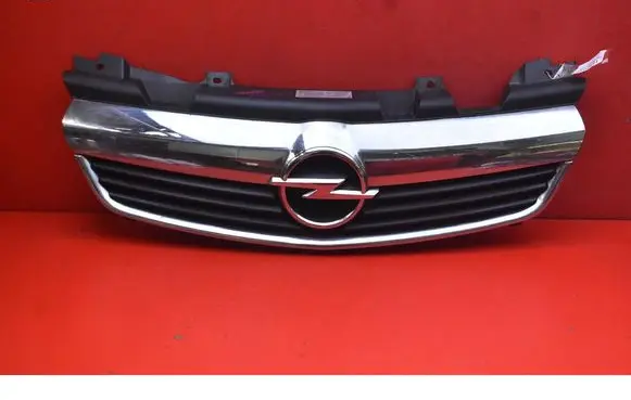 Opel Zafira B Front grill 13157590