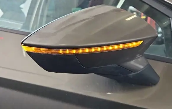 Seat Leon (5F) Front door electric wing mirror IMPRK1580096
