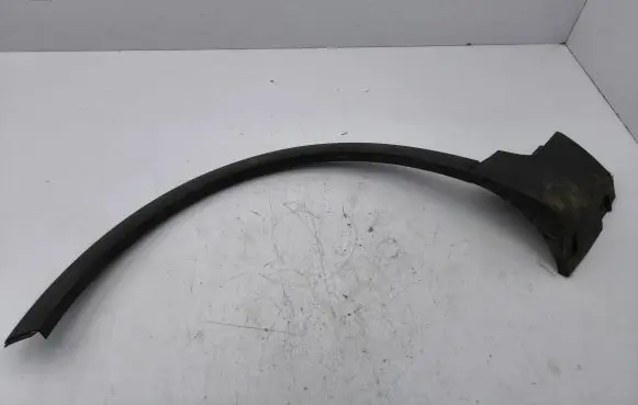 Ford Kuga I Front arch trim 8V41S16D239A