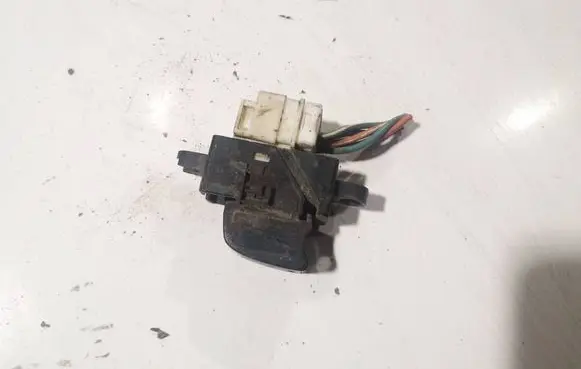 Nissan Almera Tino Electric window control switch 