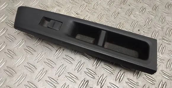 Toyota Yaris Electric window control switch 742310D330 742310D660
