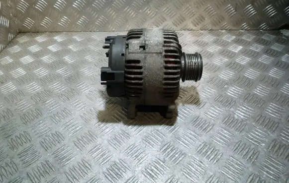 Volkswagen PASSAT B7 Generator/alternator 021903026L 2542783D