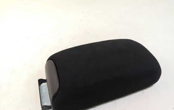 Peugeot 4007 Armrest