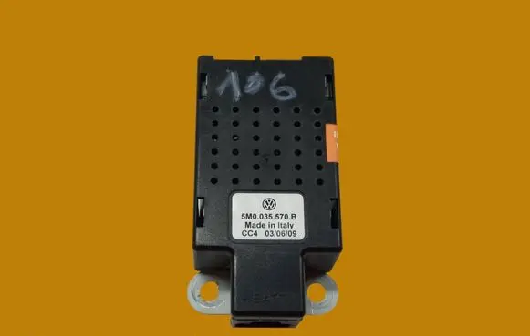 Volkswagen Golf VI Other control units/modules 5M0035570B
