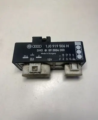 Volkswagen Golf IV Coolant fan relay 1J0919506H 898884000