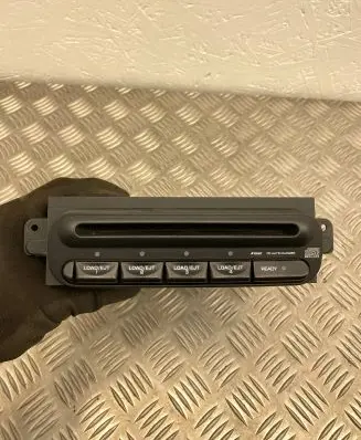 Chrysler Voyager CD/DVD changer P56038531AD