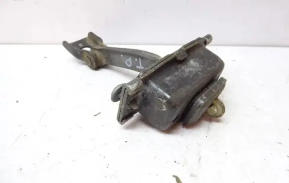 Mercedes-Benz A W168 Rear door check strap stopper A1687300116
