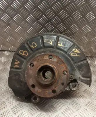 Volkswagen PASSAT B6 Front wheel hub