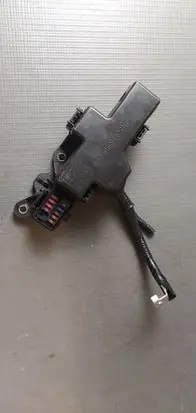 Toyota RAV 4 (XA50) Battery relay fuse 8266242720 Td20