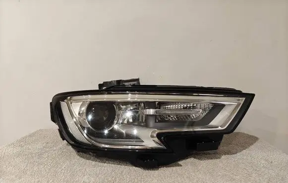 Audi A3 S3 8V Headlight/headlamp 8V0941006E 16530747 90104557