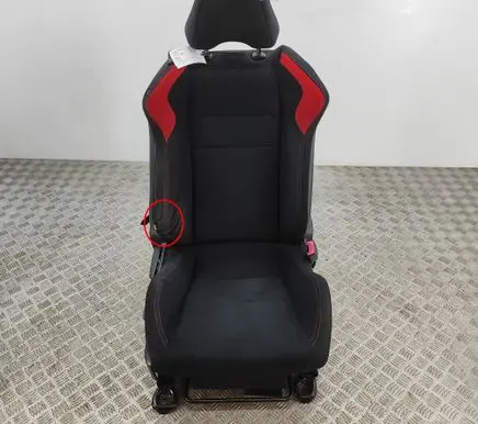 Toyota GT 86 Front passenger seat SU00304354 SU00304716