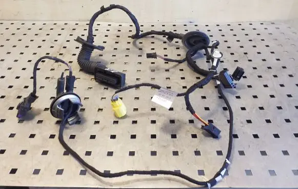 Audi A4 S4 B8 8K Front door wiring loom 8K0971030AD