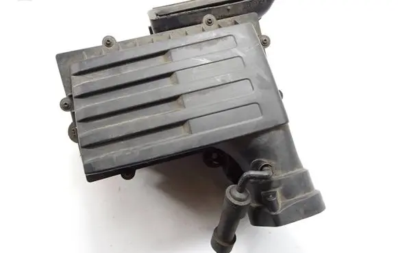 Volkswagen PASSAT B8 Air filter box 5Q0129607AA 5Q0129620B 5Q0129601AC