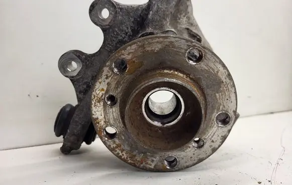 BMW 6 F12 F13 Rear wheel hub 174527