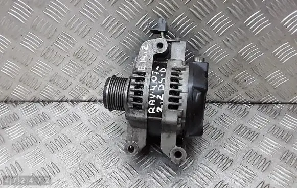 Toyota RAV 4 (XA30) Generator/alternator lra02947