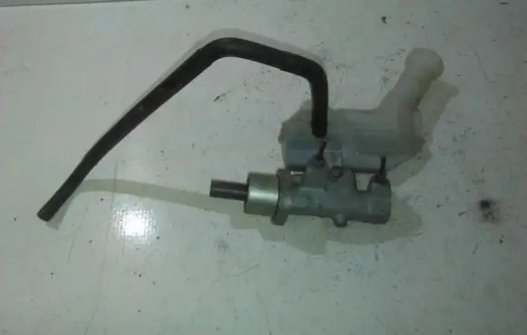 Nissan Micra Master brake cylinder 8200129956
