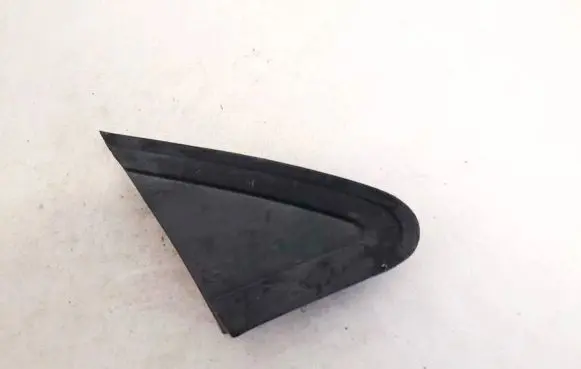 Volkswagen Polo IV 9N3 Front triangle window/glass 6q0853274a