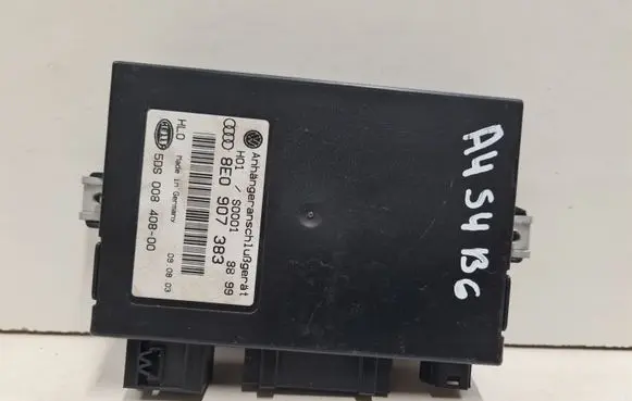 Audi A4 S4 B6 8E 8H Tow bar trailer control unit/module 8E0907383 5DS00840800