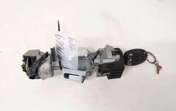 Ford Focus C-MAX Ignition lock 3m513f880ac 3m51-3f880-ac