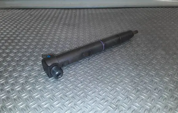 KIA Venga Fuel injector EMBR00203D 338002A780