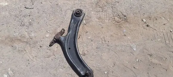 Nissan Qashqai Front lower control arm/wishbone