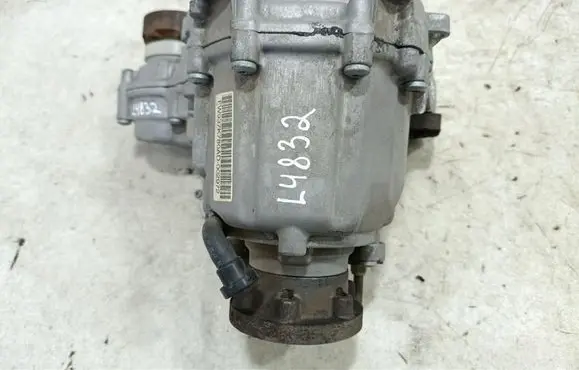 Jaguar F-Type Gearbox transfer box case FW937K780AD