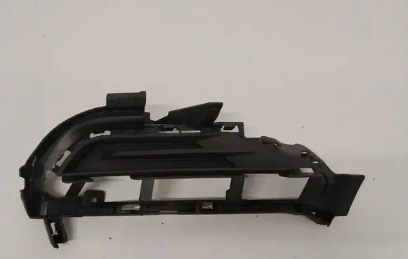 Volvo S90, V90 Front bumper lower grill 31425076