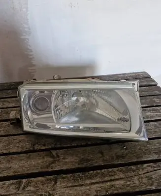 Skoda Octavia Mk1 (1U) Headlight/headlamp