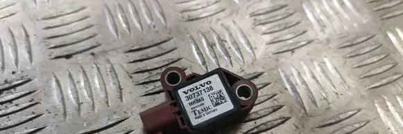 Volvo V50 Airbag deployment crash/impact sensor 30737138