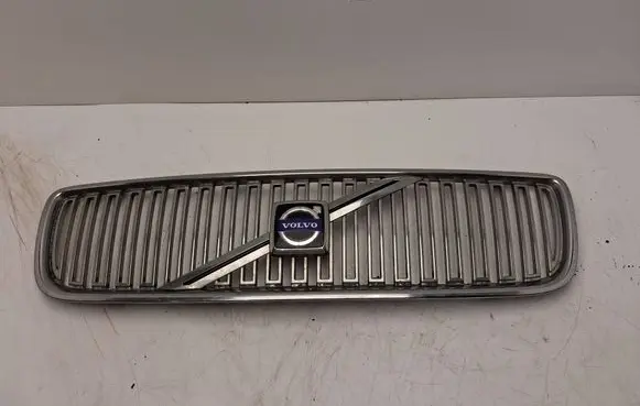 Volvo V70 Front bumper upper radiator grill 08693346