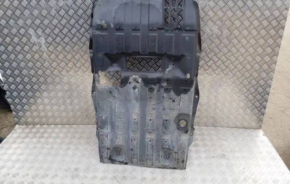 Mitsubishi L200 Engine splash shield/under tray 5370B497