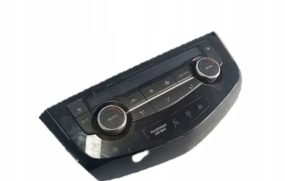 Nissan Qashqai Climate control unit