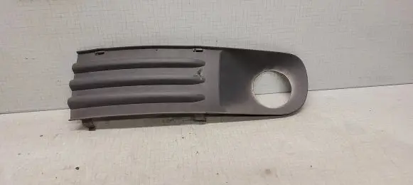 Volkswagen Transporter - Caravelle T5 Front bumper lower grill 7H0807489C