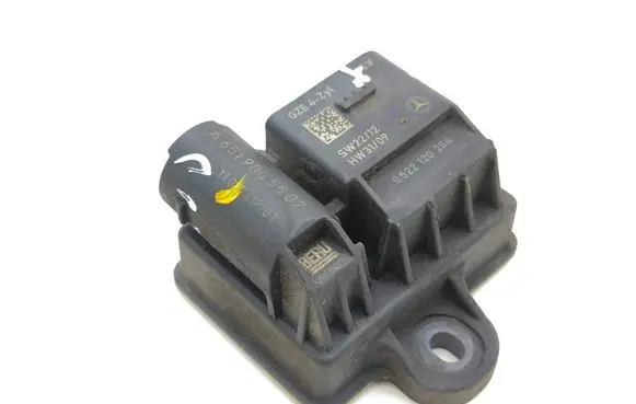 Mercedes-Benz B W246 W242 Glow plug pre-heat relay A6519005502 13077019701