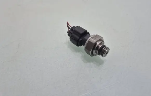 Toyota Avensis T250 Oil pressure sensor 8944851010