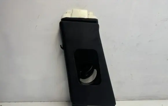 Maserati Levante (B) pillar trim (top) 6701382620