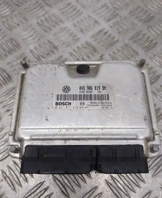 Skoda Fabia Mk1 (6Y) Engine control unit/module 045906019BM 0281011412