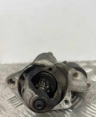 Audi A4 S4 B5 8D Starter motor 1005821933