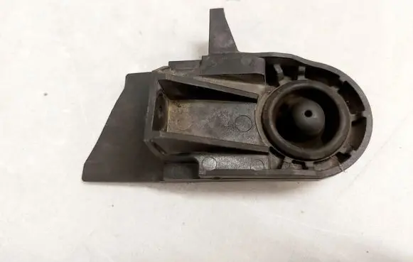 KIA Sorento Radiator mount bracket
